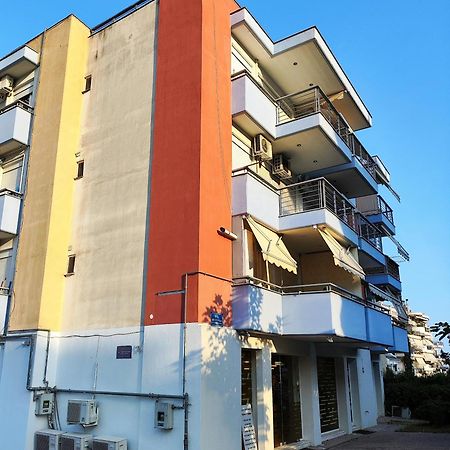 Homely Flat Near Airport Салоники Экстерьер фото
