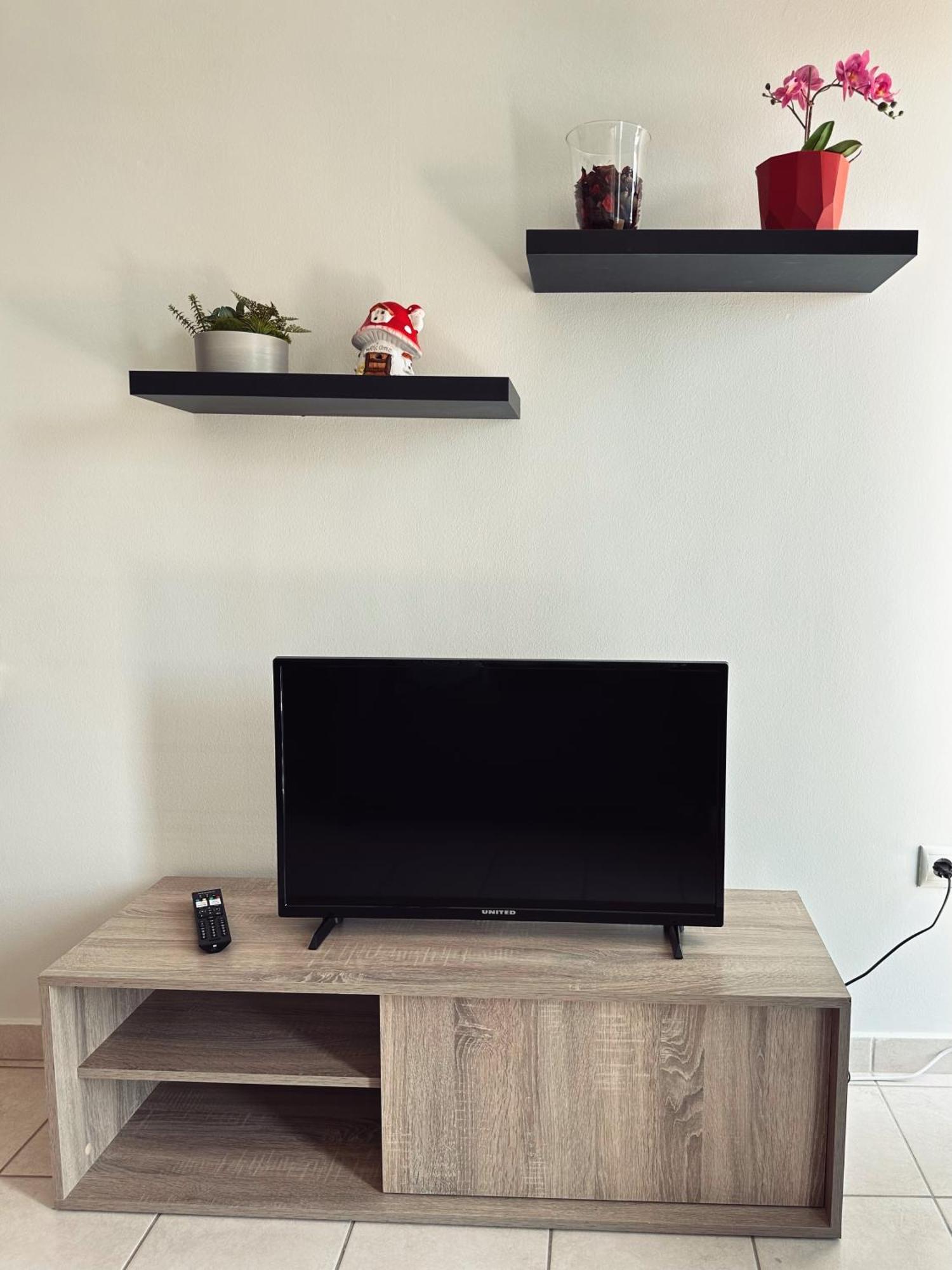 Homely Flat Near Airport Салоники Экстерьер фото